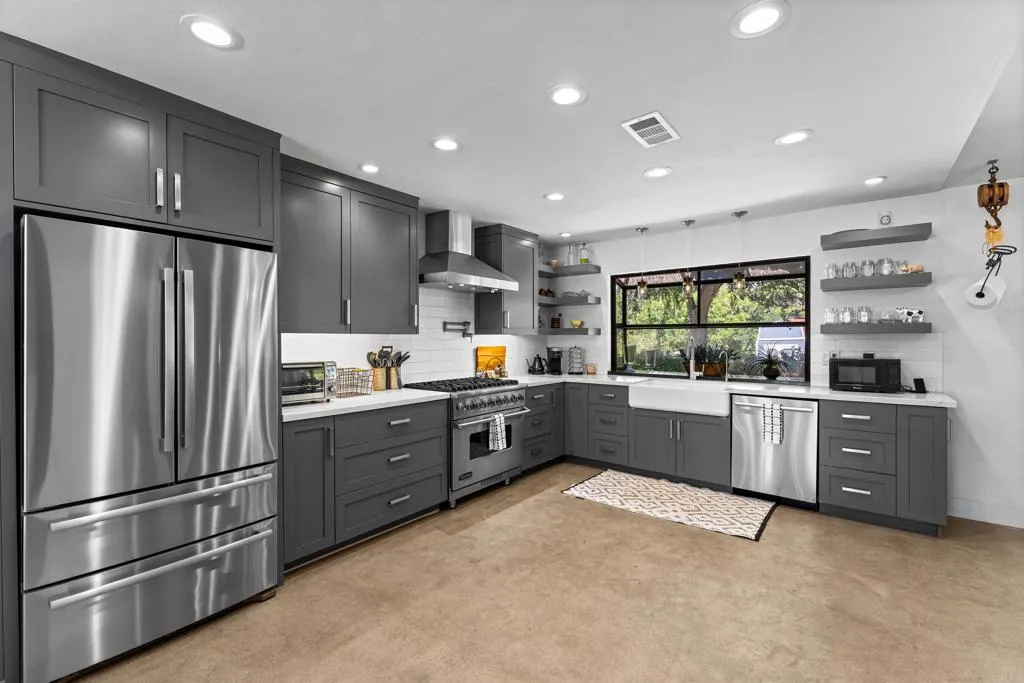 San Marcos, CA 92069