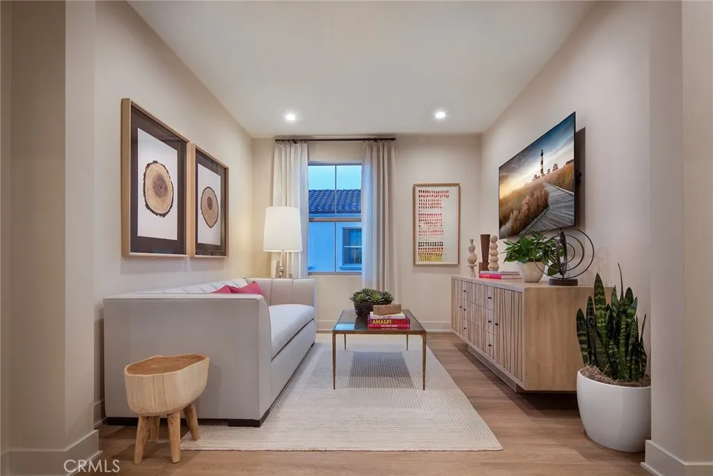 205 Birdseye, Irvine, CA, 92618
