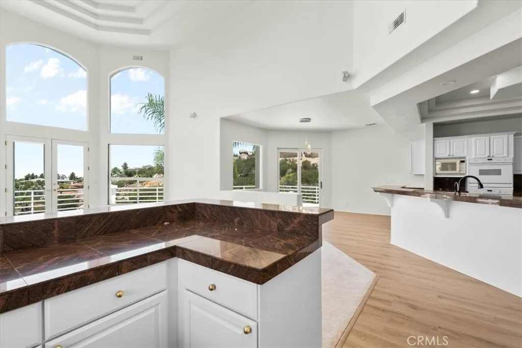 https://cdn.realtyfeed.com/cdn/127/306704794/4ec8efc4dcf474d48ac48873c936b176.webp