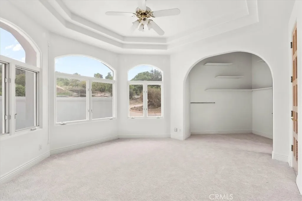 https://cdn.realtyfeed.com/cdn/127/306704794/898878c00f204ed83d714beef33e8434.webp