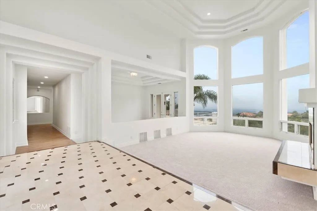 https://cdn.realtyfeed.com/cdn/127/306704794/a26d18202c895a53698e69be0f237ddd.webp