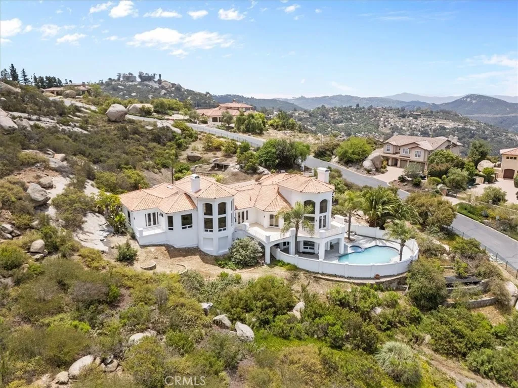 https://cdn.realtyfeed.com/cdn/127/306704794/aec7b10128a92fe1b399020802a3a750.webp