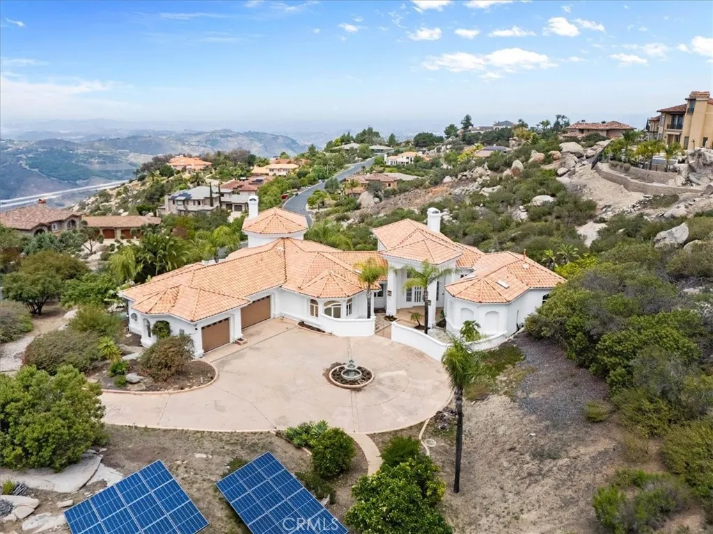 https://cdn.realtyfeed.com/cdn/127/306704794/bbde317643224cc0438bcc0eb05b455f.webp