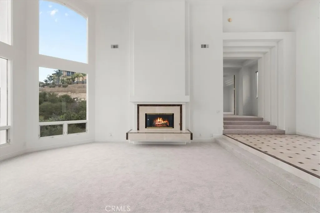 https://cdn.realtyfeed.com/cdn/127/306704794/d719f408793749bc80b3c83c1ced99db.webp
