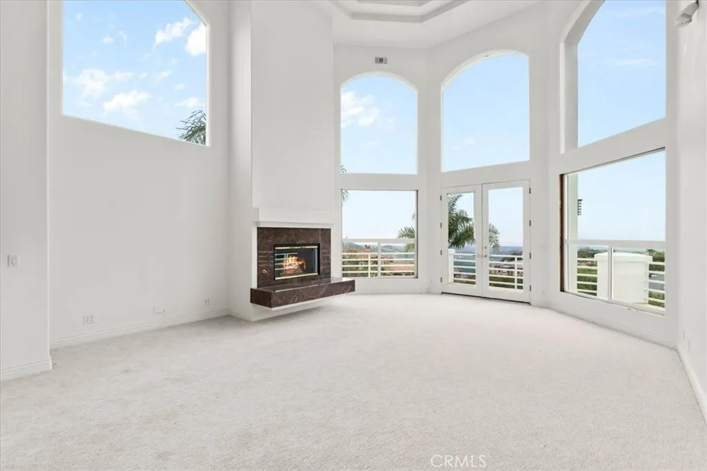 https://cdn.realtyfeed.com/cdn/127/306704794/e9b843efc70cfb003d624001aec894d1.webp