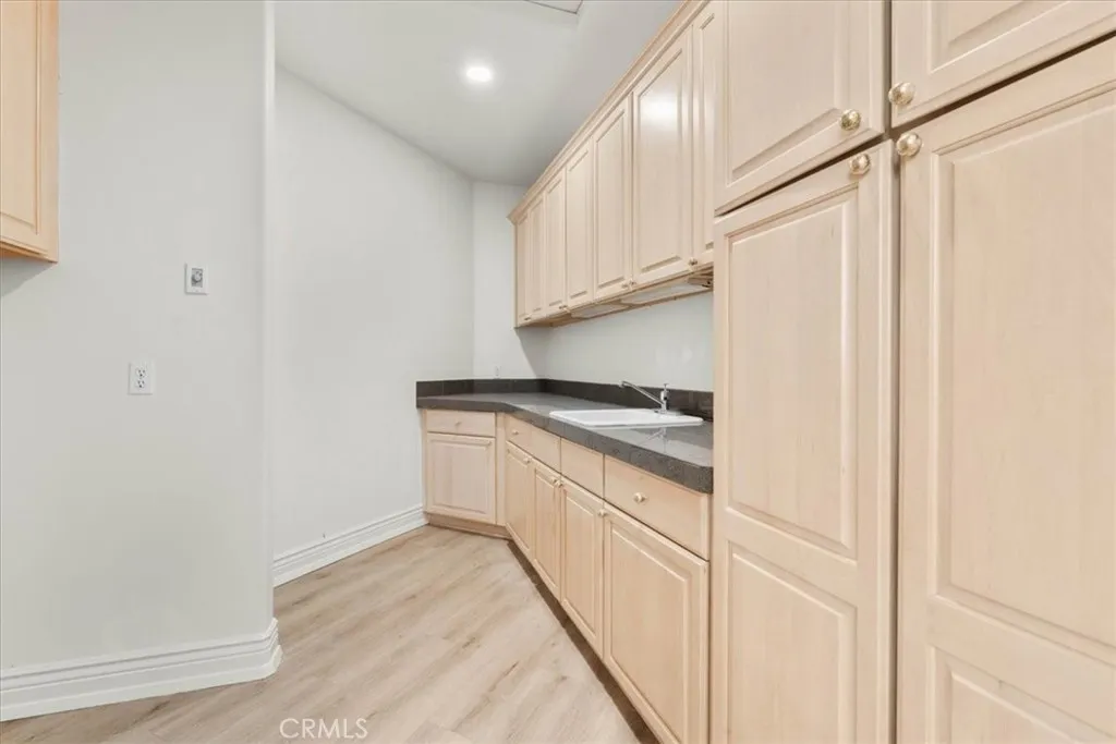 https://cdn.realtyfeed.com/cdn/127/306704794/f2f458e27dd2d001394c062685d54e7f.webp