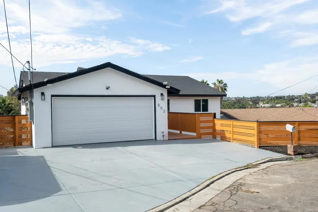 https://cdn.realtyfeed.com/cdn/127/306704821/3b88c1925bffbe517cd1cfc2216f74d4.webp