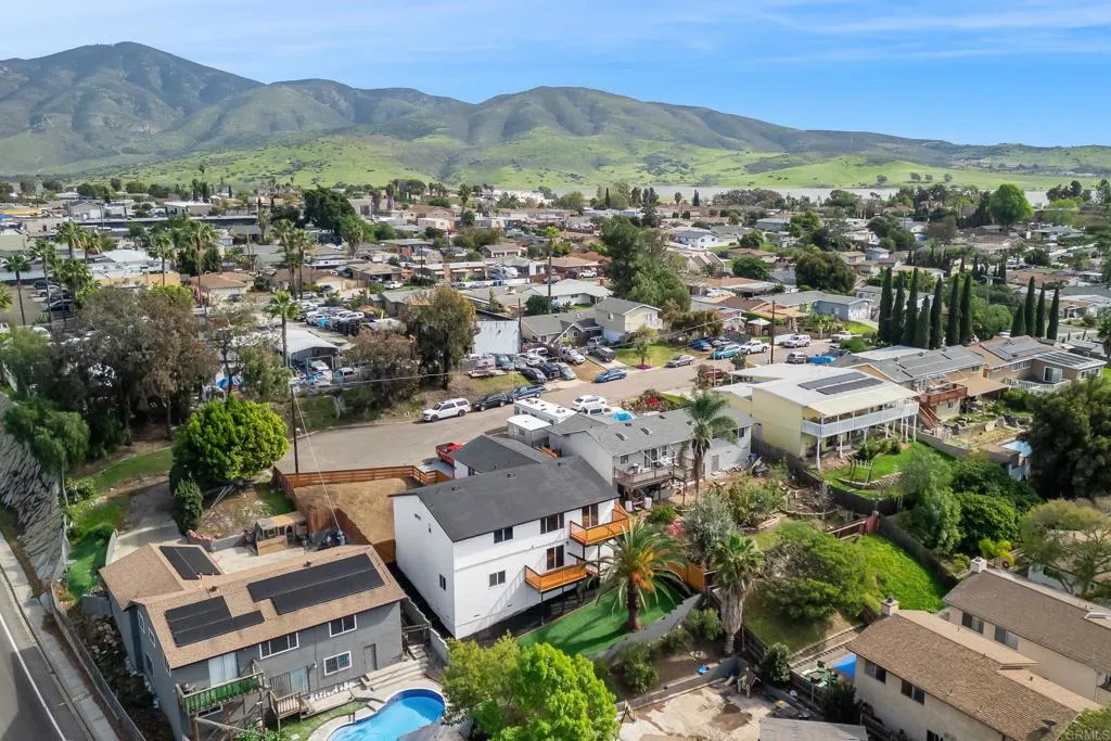 https://cdn.realtyfeed.com/cdn/127/306704821/831b992ee154e8152645923741785019.webp