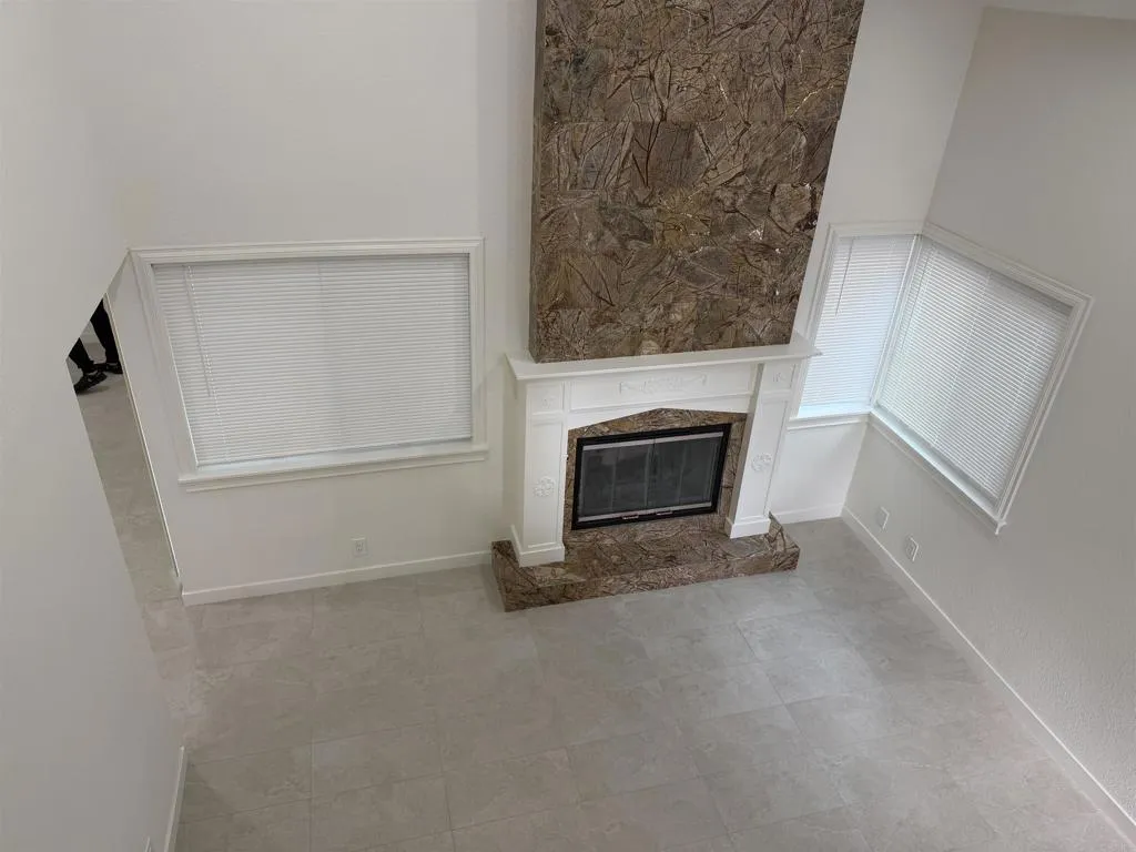 https://cdn.realtyfeed.com/cdn/127/306704827/54340a8eeeea55ef0399b14075cff6eb.webp