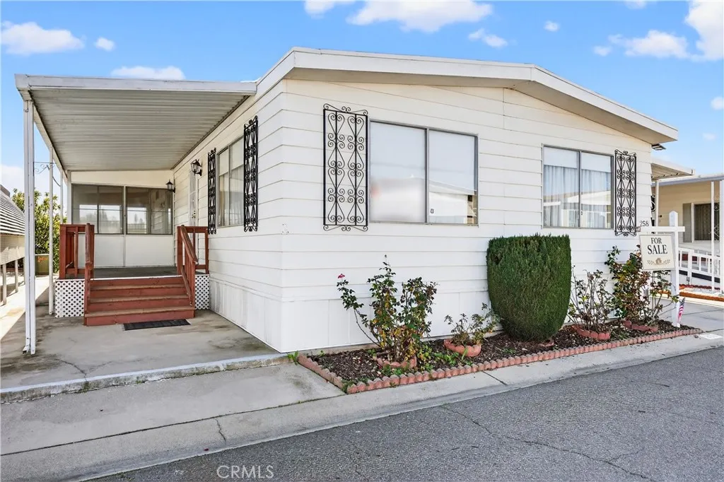 7402 Saladin Avenue, 29 Palms, CA, 92277