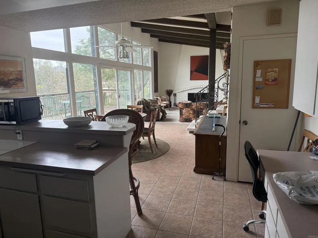 https://cdn.realtyfeed.com/cdn/127/306704886/53be80ff7a844b3572ce21ed8bbcdfe8.webp
