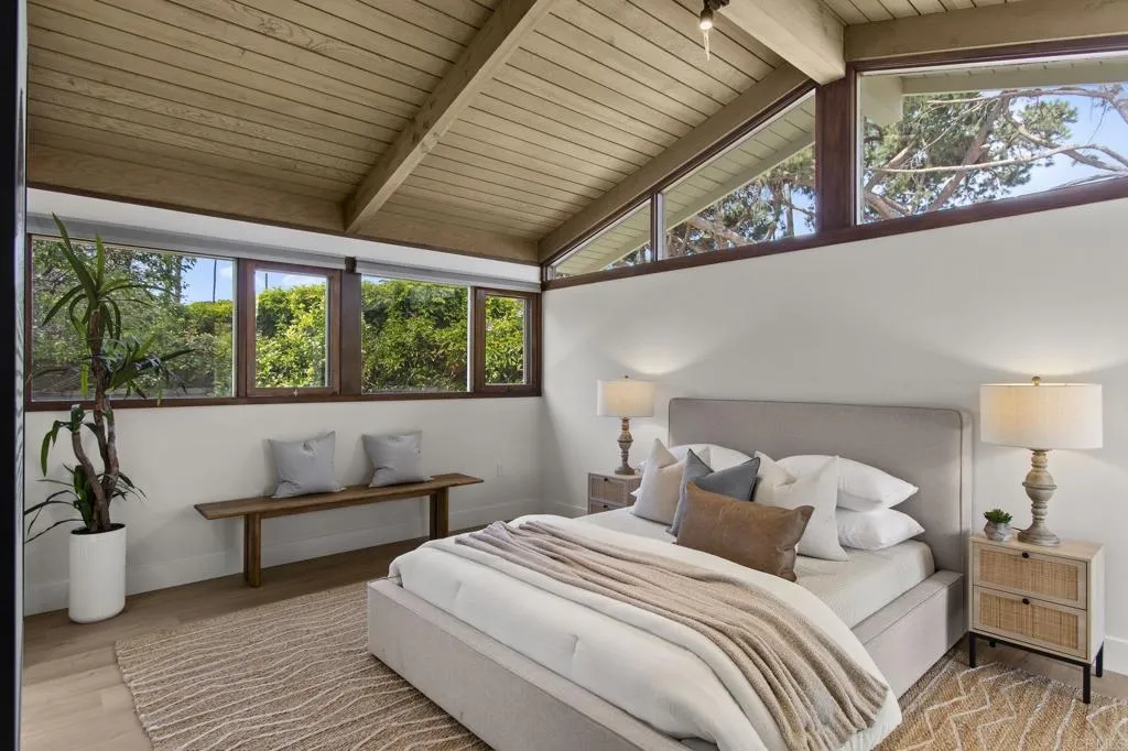 https://cdn.realtyfeed.com/cdn/127/306704928/b8ff5106d440e37c3c4dd5826ce3c43f.webp
