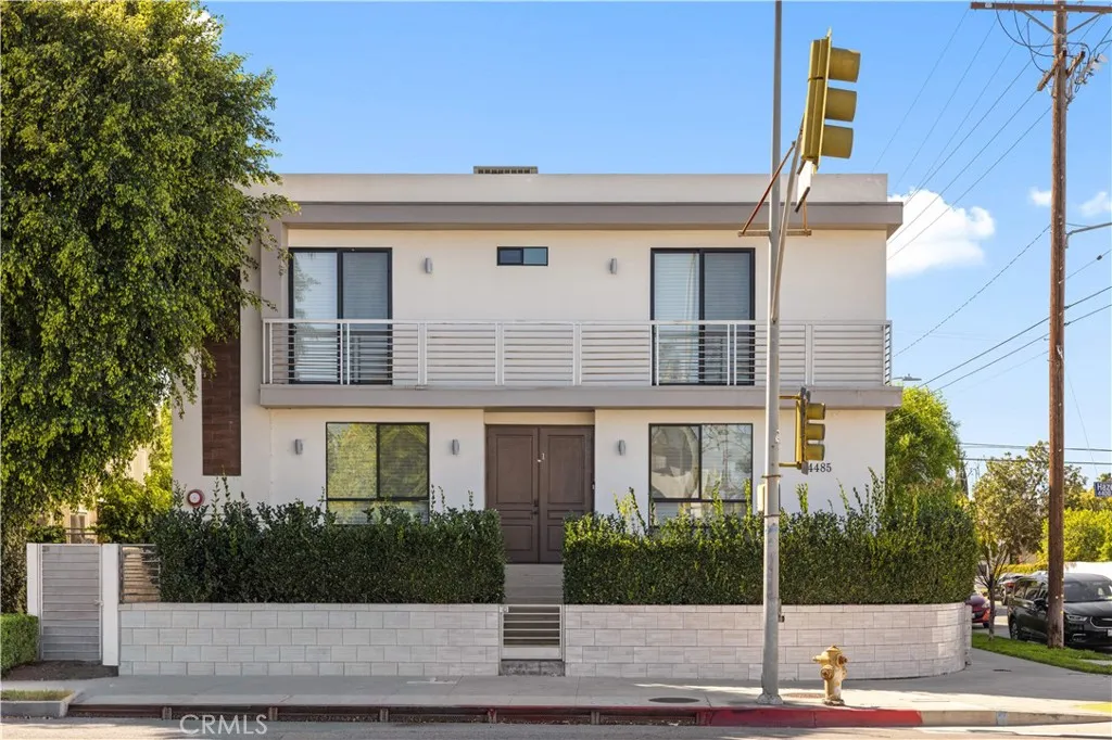 Sherman Oaks, CA 91423