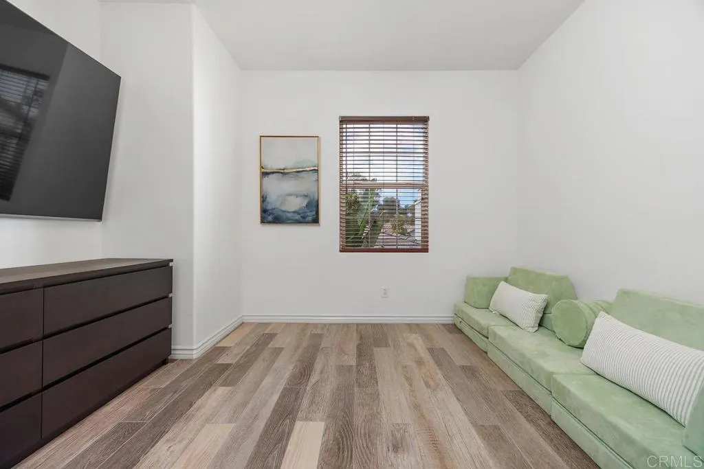 https://cdn.realtyfeed.com/cdn/127/306704956/76d95cbfaa22668fcc49ffdfccb1e61f.webp