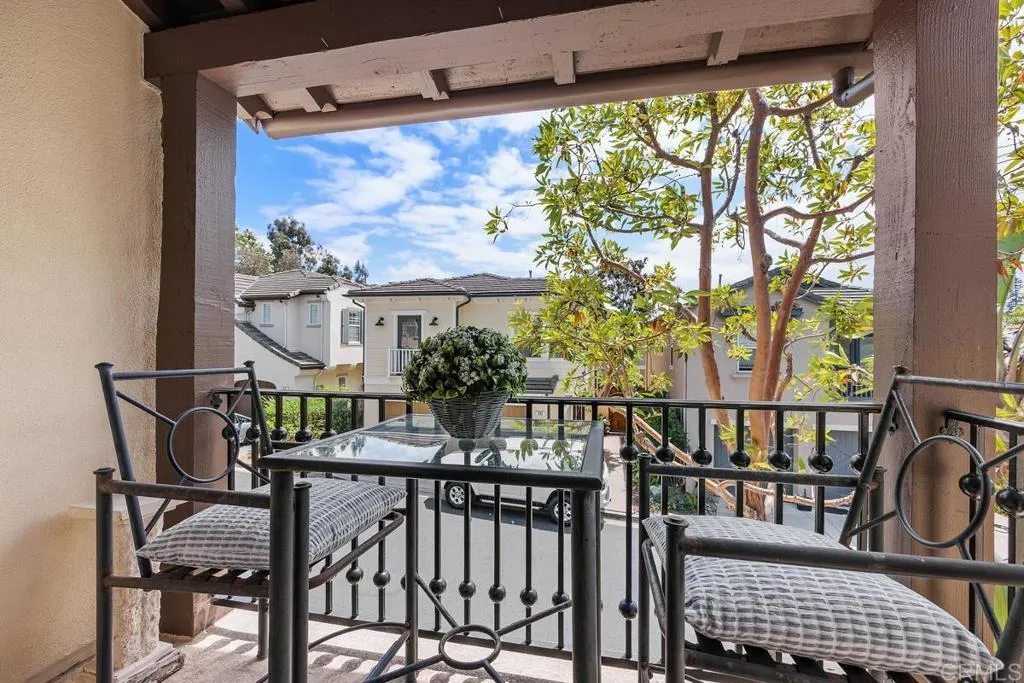https://cdn.realtyfeed.com/cdn/127/306704956/b93b27f3904611c52b410add116c6c06.webp