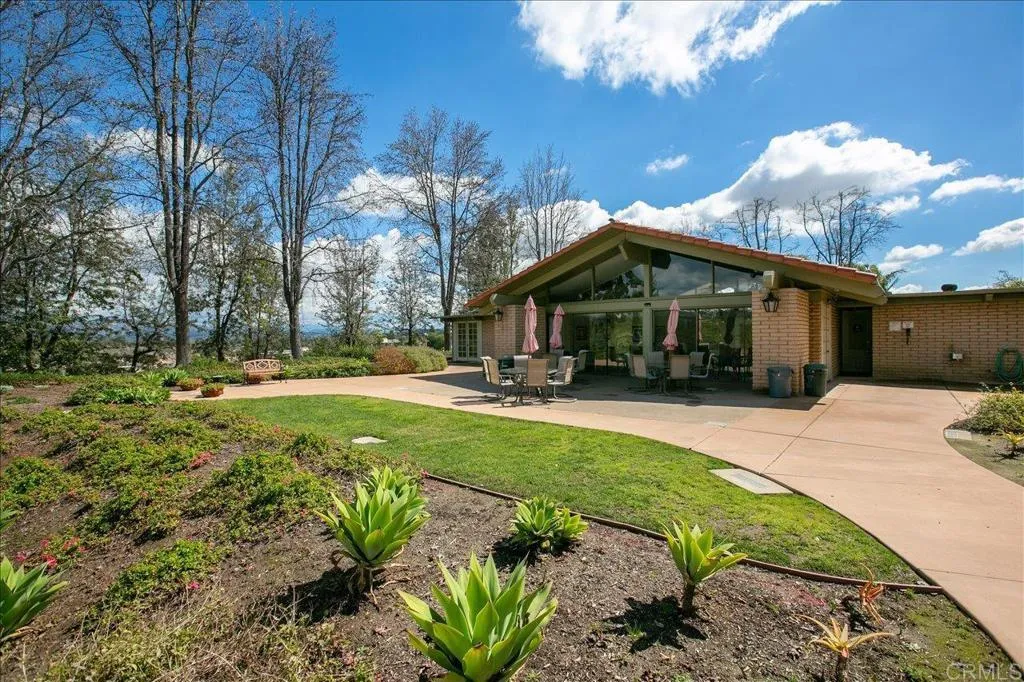 https://cdn.realtyfeed.com/cdn/127/306704992/a27971caad61bceed5f22e19d9cfbc09.webp