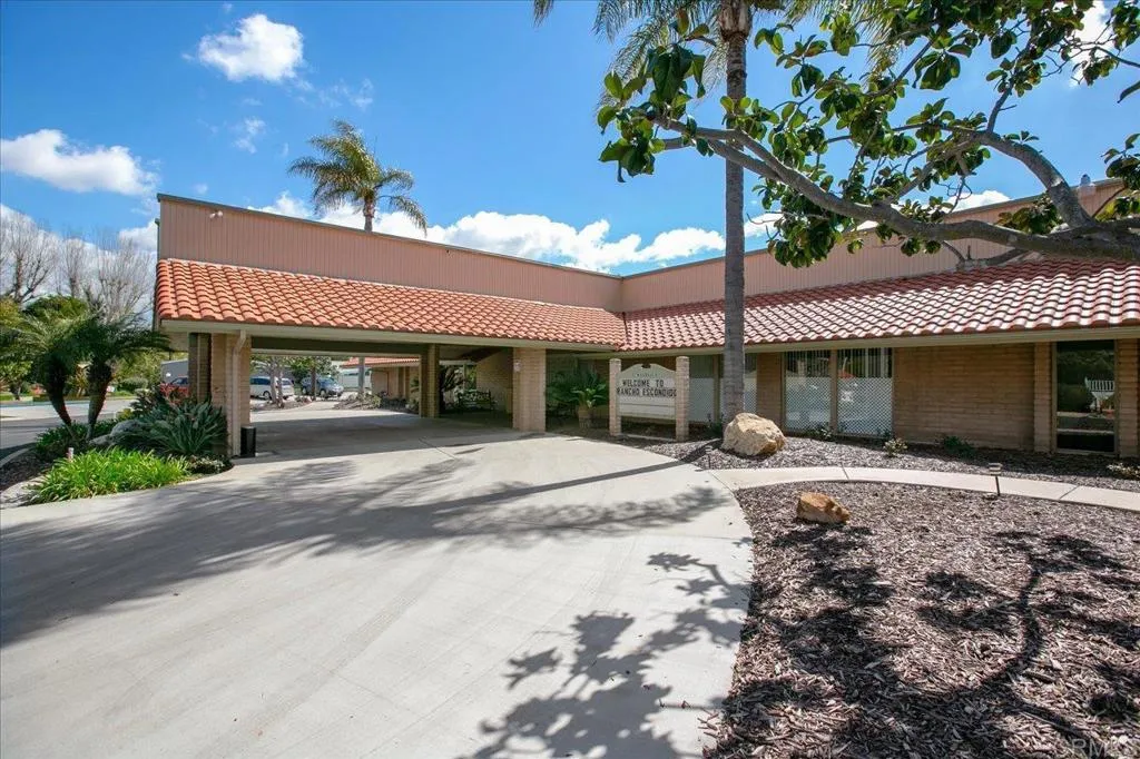 https://cdn.realtyfeed.com/cdn/127/306704992/c55b10efbc21eeea458006f72a7eae72.webp