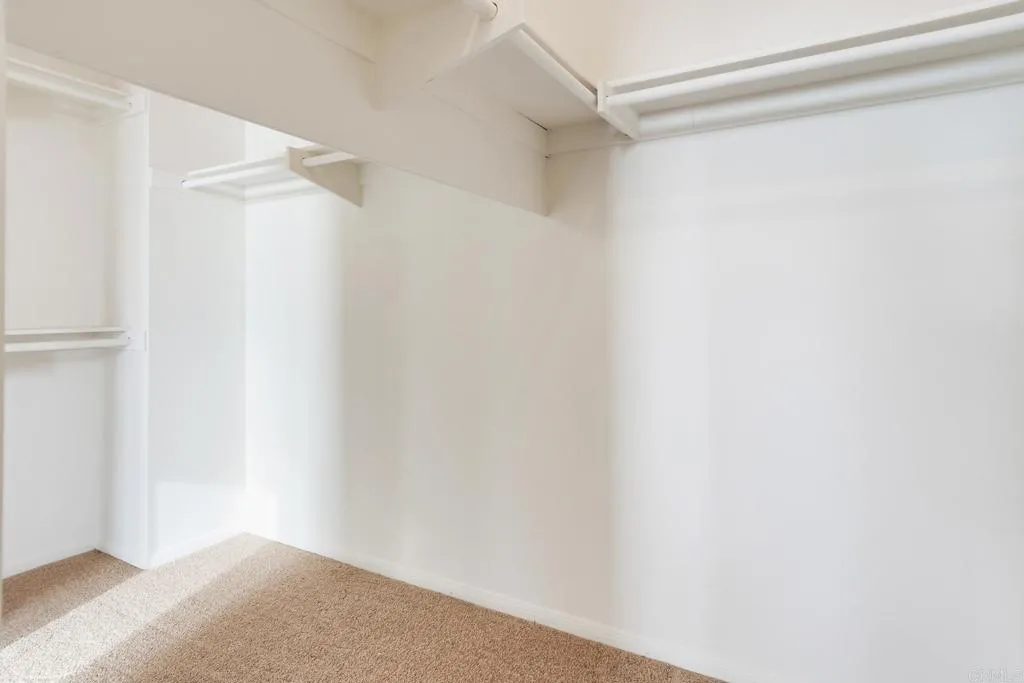 https://cdn.realtyfeed.com/cdn/127/306705019/179ceb366a6a54c08d1ce645a09a5c1c.webp