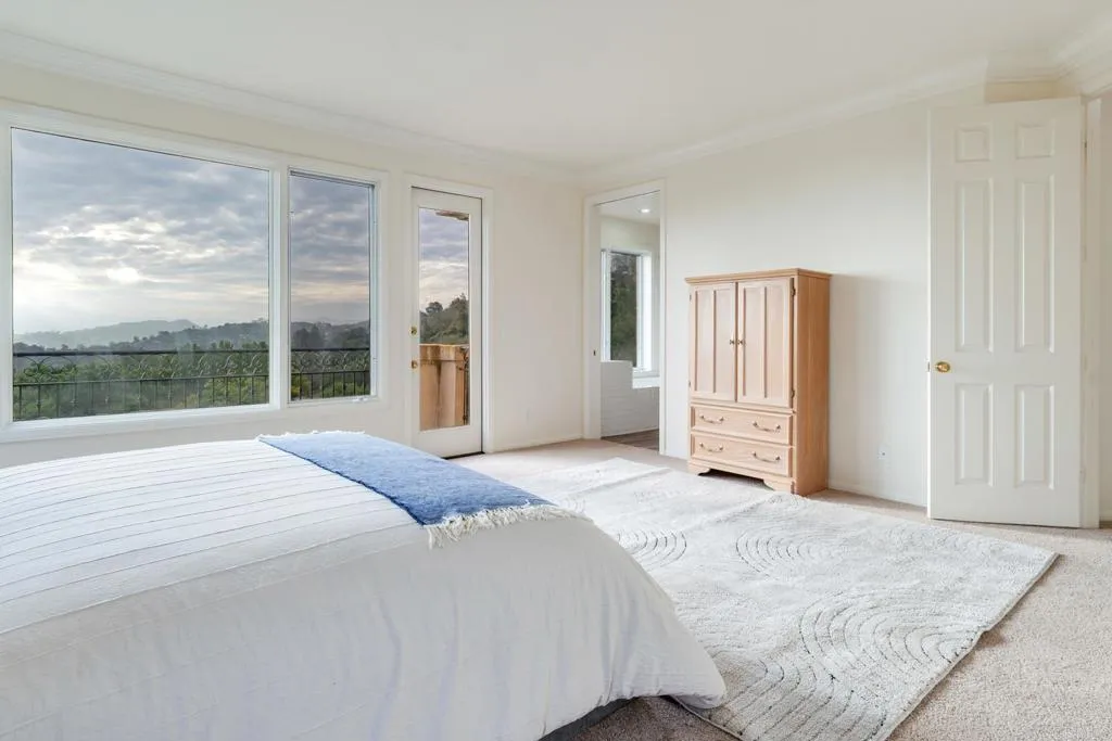 https://cdn.realtyfeed.com/cdn/127/306705019/6cd5ffd80386a9eb164b89196a07ec59.webp