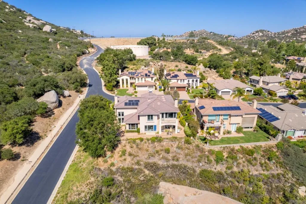 https://cdn.realtyfeed.com/cdn/127/306705019/b169e3cf72af6c336a479f22ca4e9e43.webp