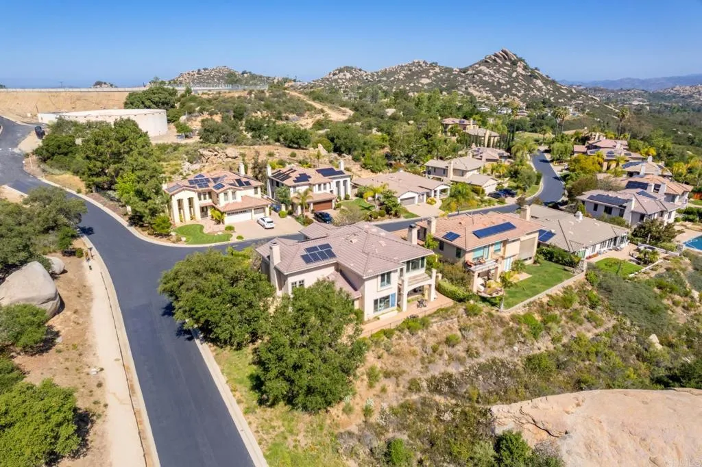 https://cdn.realtyfeed.com/cdn/127/306705019/c91361d932faccd815e78ef22cc3156e.webp