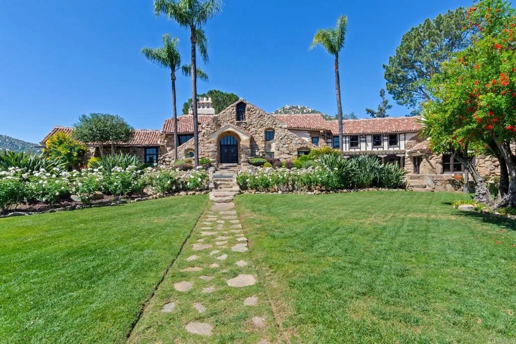 https://cdn.realtyfeed.com/cdn/127/306705019/cd74258018e231ae2553fb35f59bc762.webp