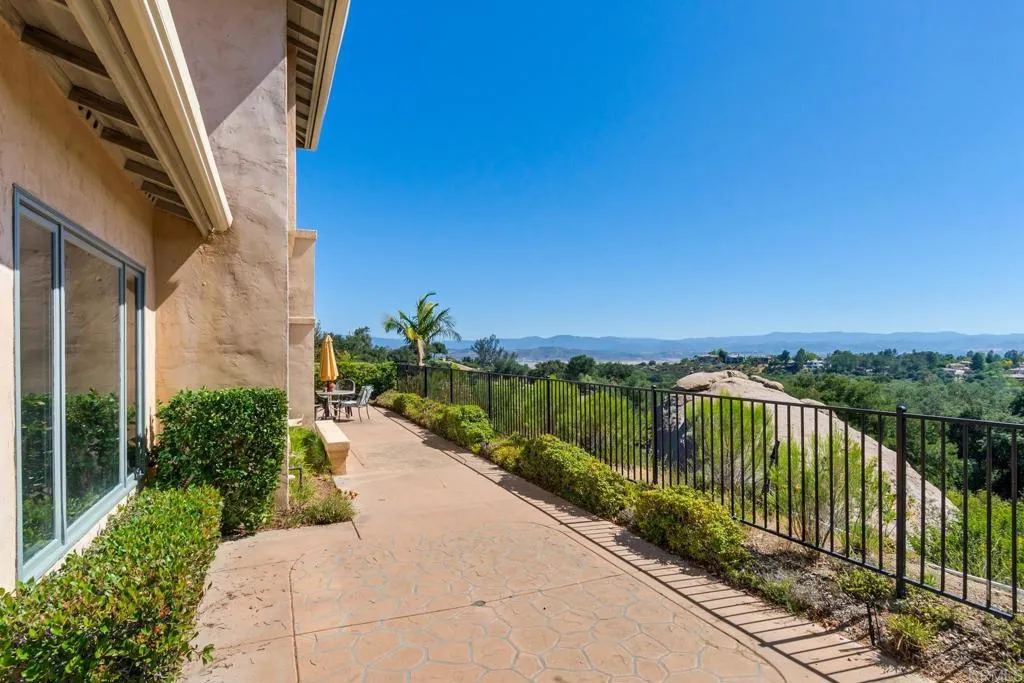 https://cdn.realtyfeed.com/cdn/127/306705019/edc3ba417ac93fa746362454b0c660fa.webp