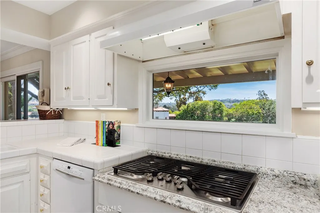 https://cdn.realtyfeed.com/cdn/127/306705052/0da2dc64662fddb6955b5d20ca27f9b8.webp