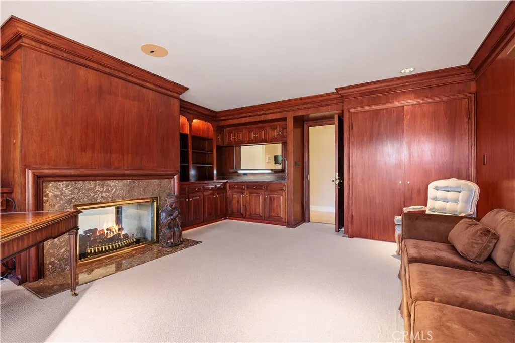 https://cdn.realtyfeed.com/cdn/127/306705052/2fed1f173c651c6d4641e01ec60fc2b3.webp