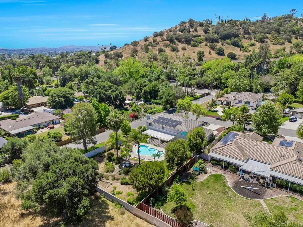 https://cdn.realtyfeed.com/cdn/127/306705057/1991c1c2d287296e0cf34c66b4a6a715.webp