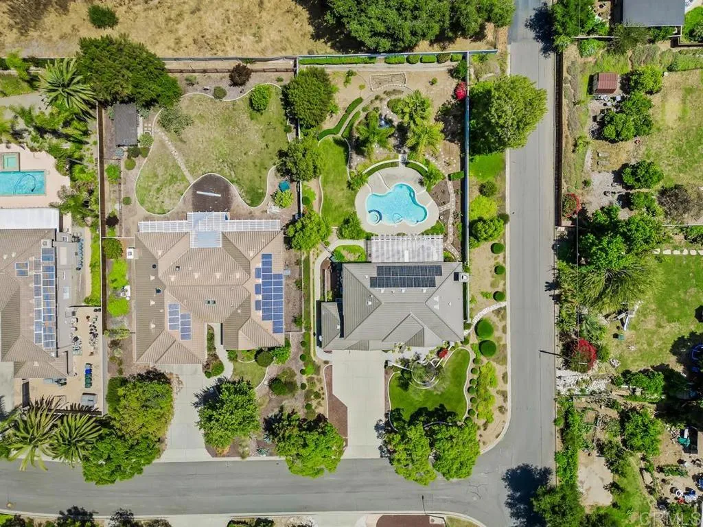 https://cdn.realtyfeed.com/cdn/127/306705057/446e91f95402c56a0537643fb74b135e.webp
