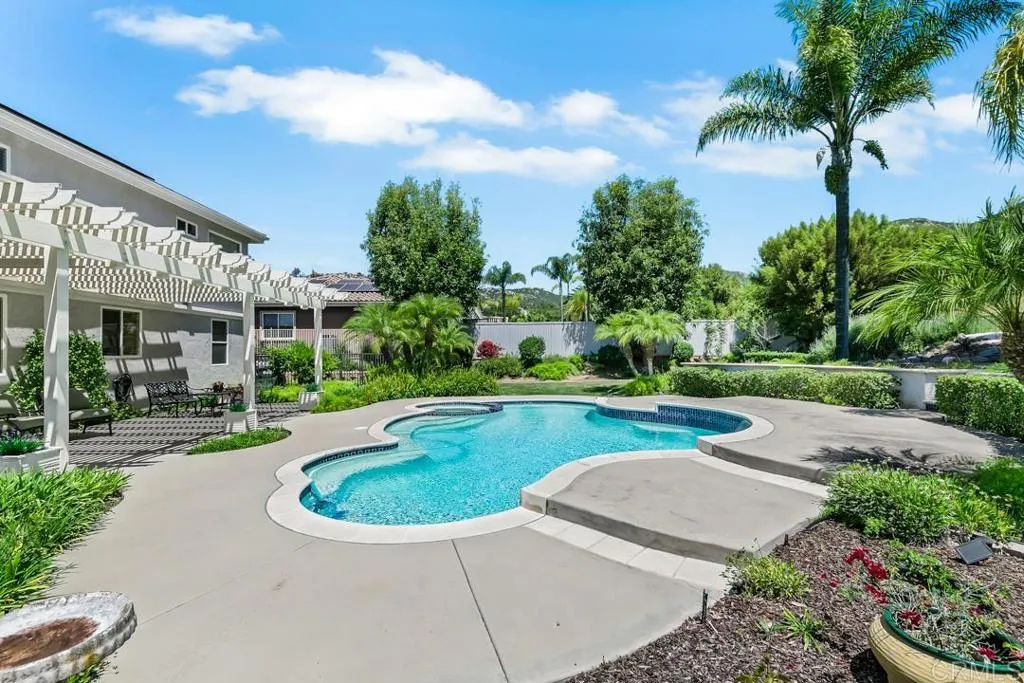 https://cdn.realtyfeed.com/cdn/127/306705057/6153e7428c623526fb7a6dcd24c39734.webp