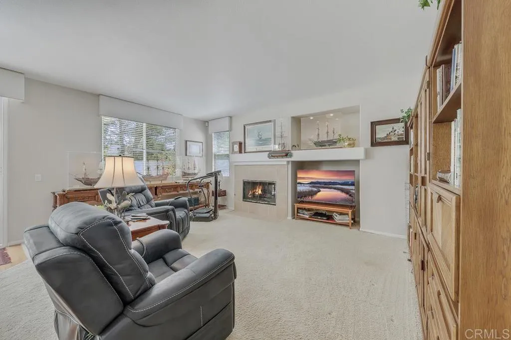 https://cdn.realtyfeed.com/cdn/127/306705057/a8538f641cab31c4f2551304909b55e0.webp