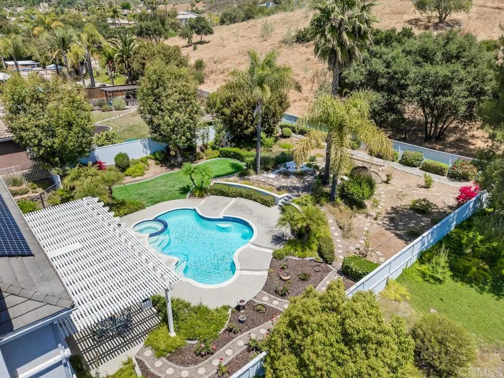https://cdn.realtyfeed.com/cdn/127/306705057/cb13a76c20e68c418bf98ff922387411.webp
