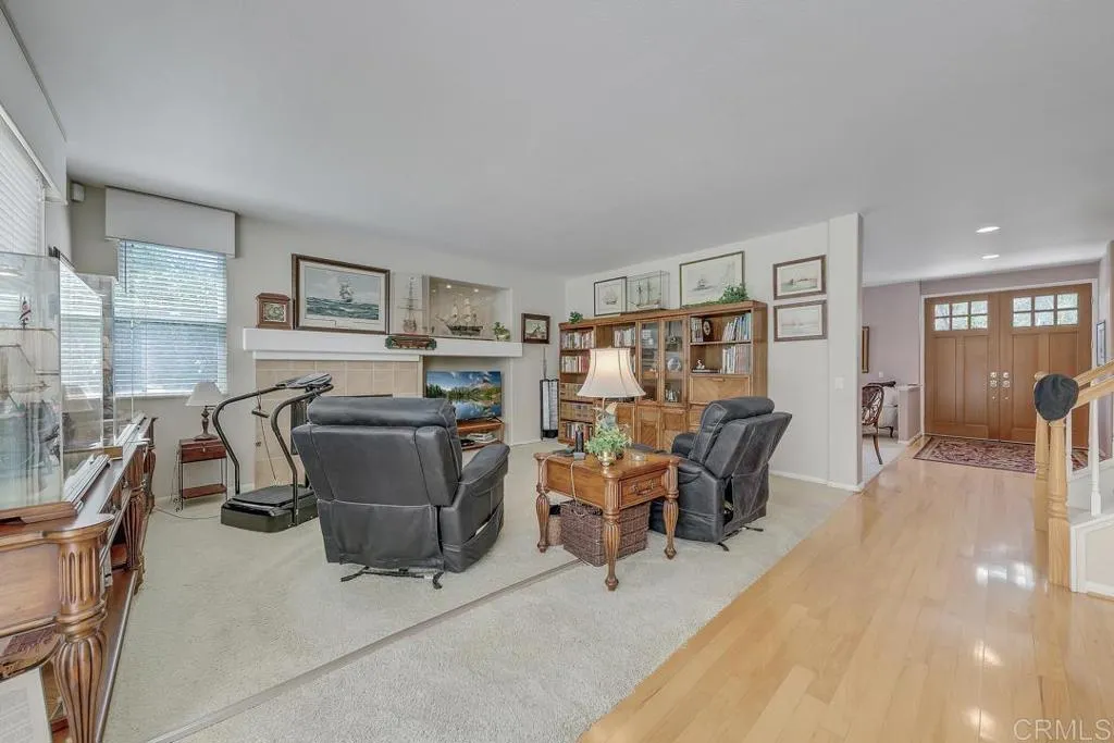 https://cdn.realtyfeed.com/cdn/127/306705057/e45aed5c6d11aa080e7959e51750ff03.webp
