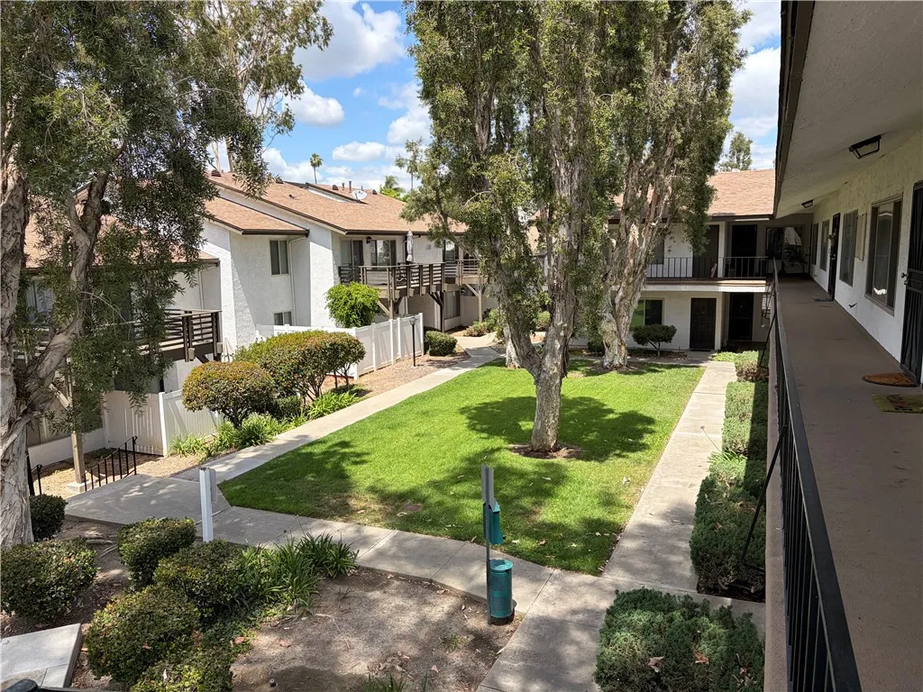 La Habra, CA 90631