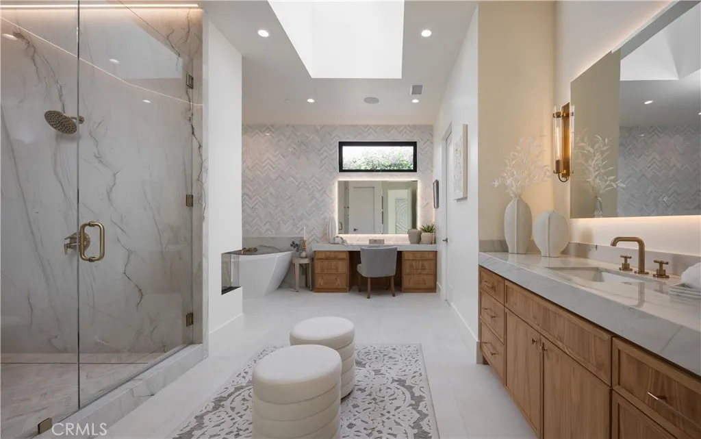 1453 Galaxy Dr, Newport Beach, CA, 92660