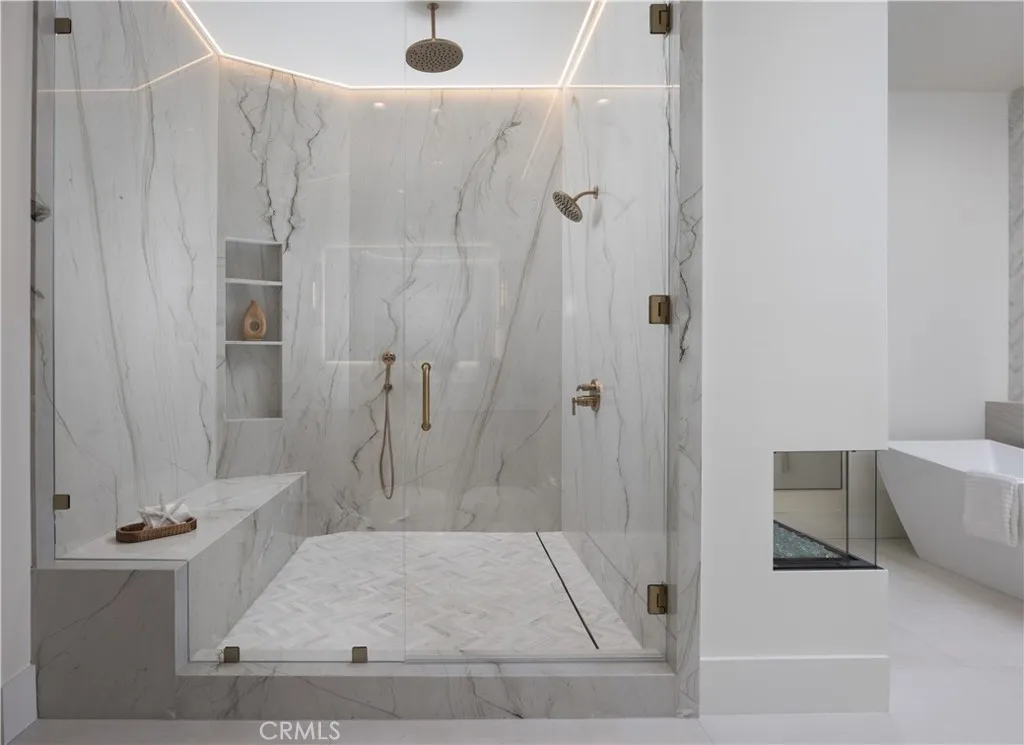 1453 Galaxy Dr, Newport Beach, CA, 92660