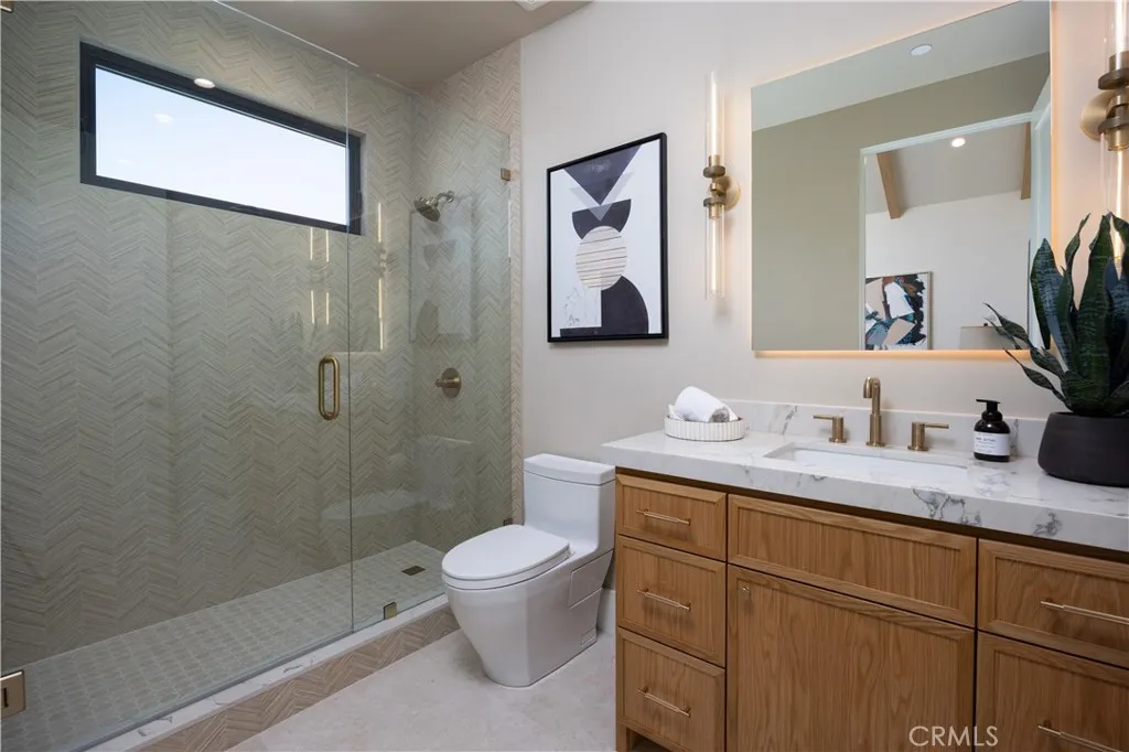 1453 Galaxy Dr, Newport Beach, CA, 92660