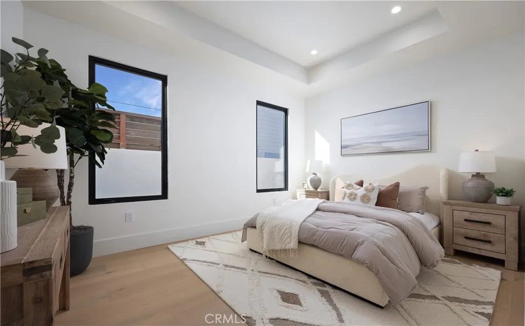 1453 Galaxy Dr, Newport Beach, CA, 92660
