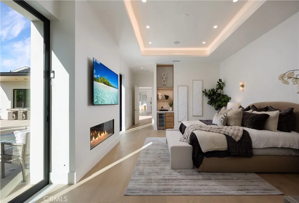 1453 Galaxy Dr, Newport Beach, CA, 92660
