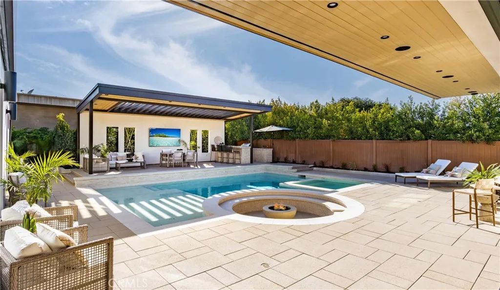1453 Galaxy Dr, Newport Beach, CA, 92660