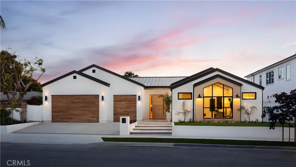 1453 Galaxy Dr, Newport Beach, CA, 92660