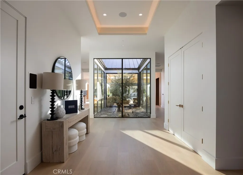 1453 Galaxy Dr, Newport Beach, CA, 92660