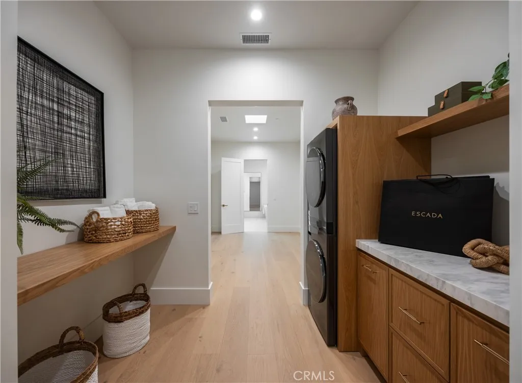 1453 Galaxy Dr, Newport Beach, CA, 92660