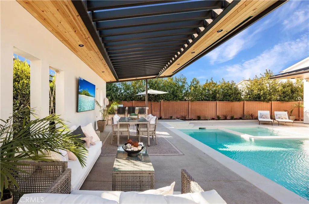 1453 Galaxy Dr, Newport Beach, CA, 92660