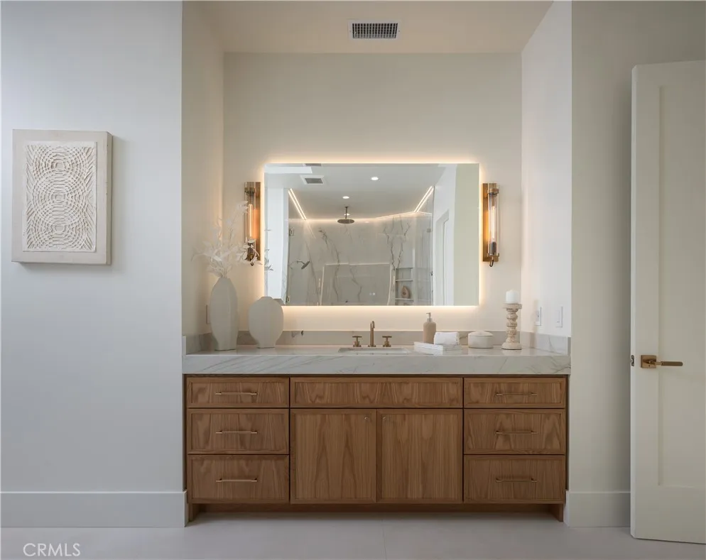 1453 Galaxy Dr, Newport Beach, CA, 92660