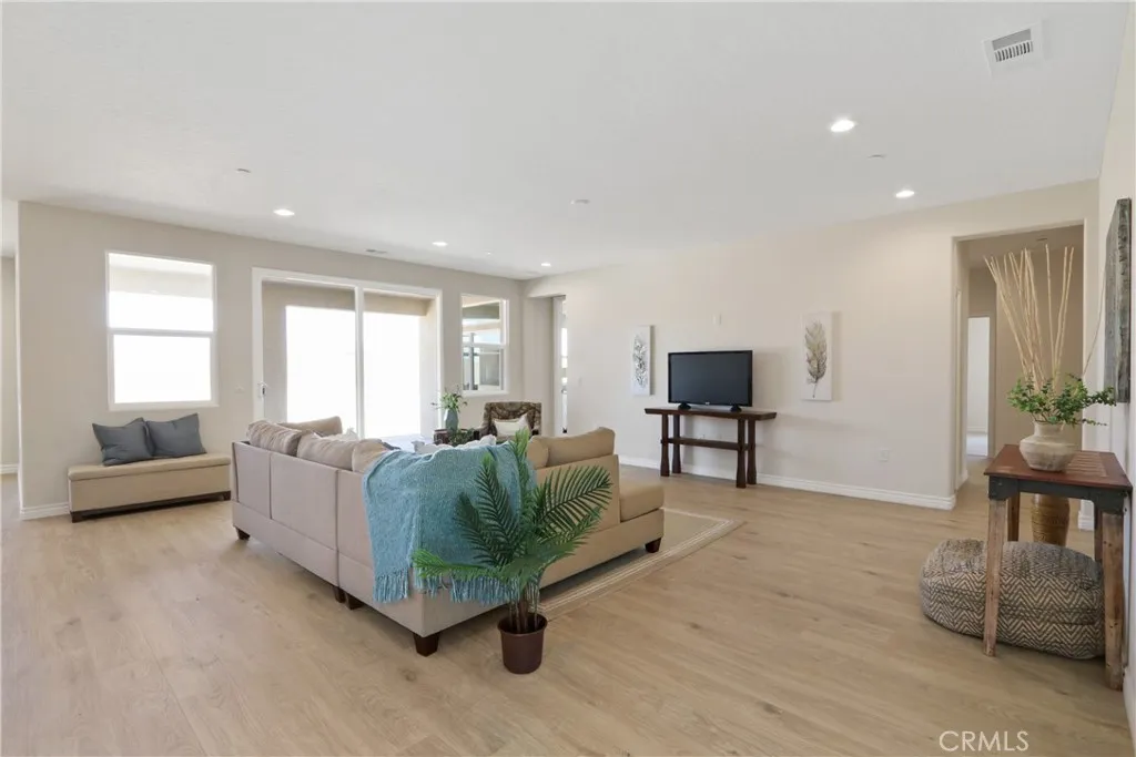 7144 Farmdale Avenue, Hesperia, CA, 92345