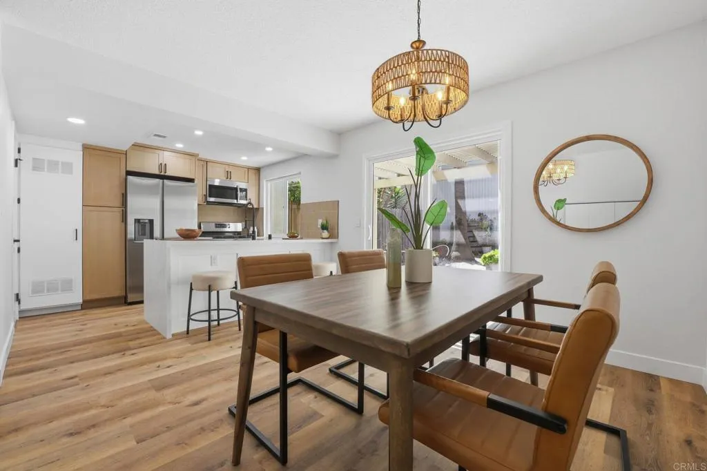 https://cdn.realtyfeed.com/cdn/127/306705204/4e44303d37ee3a90b534bd81addcb875.webp