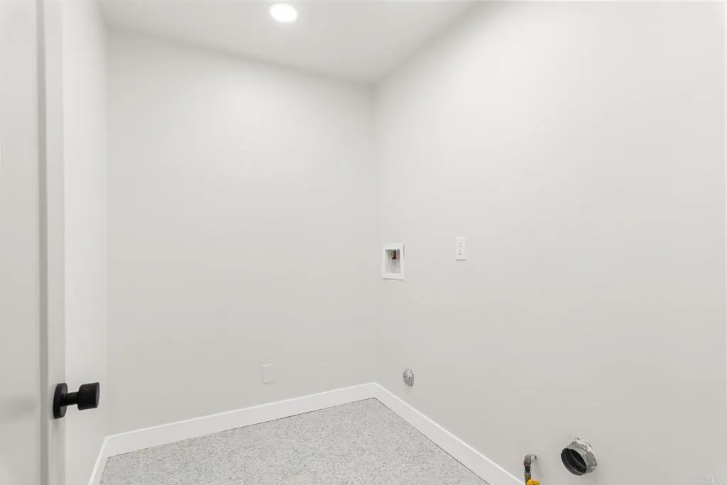 https://cdn.realtyfeed.com/cdn/127/306705205/3d2db5f46677c41718278936435746f1.webp